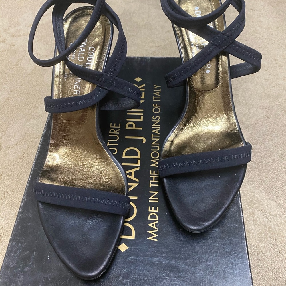 Donald J Pliner ladies shoes